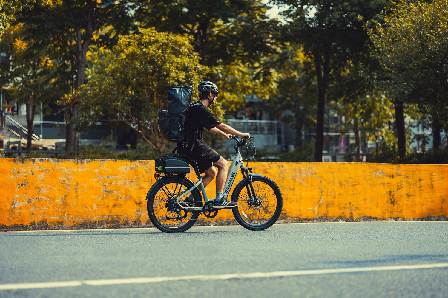 Why Adjustable Handlebars Matter Boost eBike Comfort & Fit with VELOWAVE’s Easy Stem Adjustment Guide