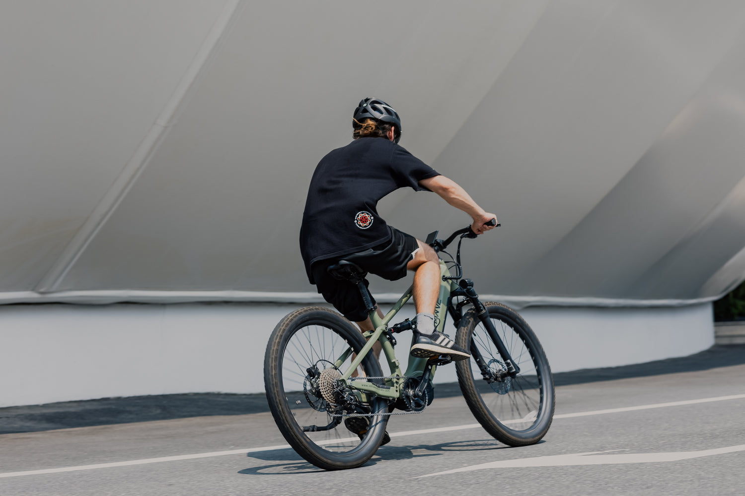 Conquer Hills with Ease: How VELOWAVE Motors Make August Rides Effortless